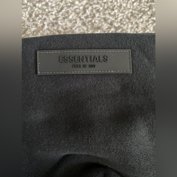 Essentials Fear of God Hoodie - Picture 6 of 6